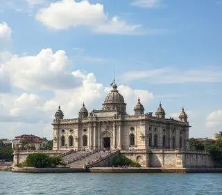 Belém, capital do novo mundo democrático