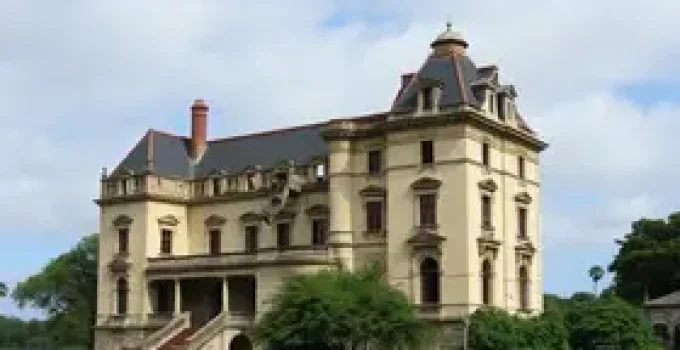 fachada de casarão histórico
