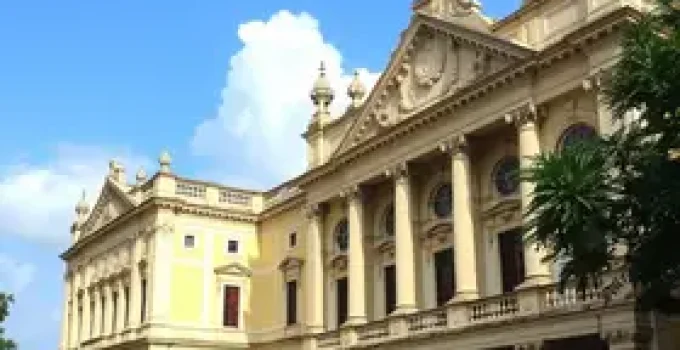 teatros históricos de Manaus e Belém